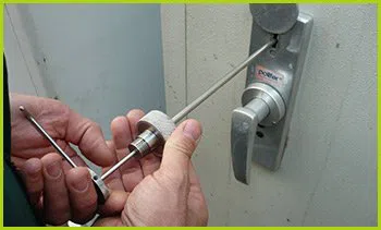 Expert Locksmith Services Wayzata, MN 952-777-8520 Expert Locksmith Services Wayzata, MN 952-777-8520 - 15-emergency-locksmiths